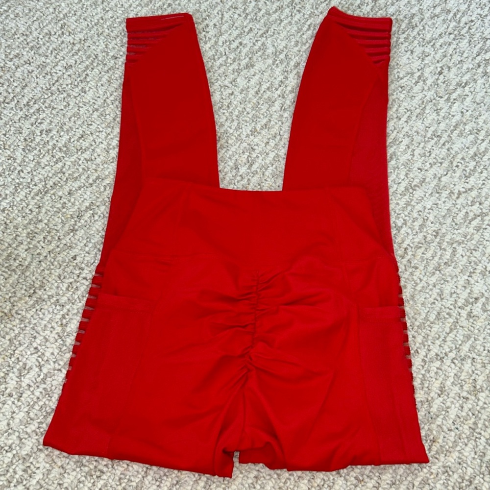 NEW Dance2Fit Fit Booty High Waisted Ruby Red & Floral Workout Outfit - Picture 9 of 15